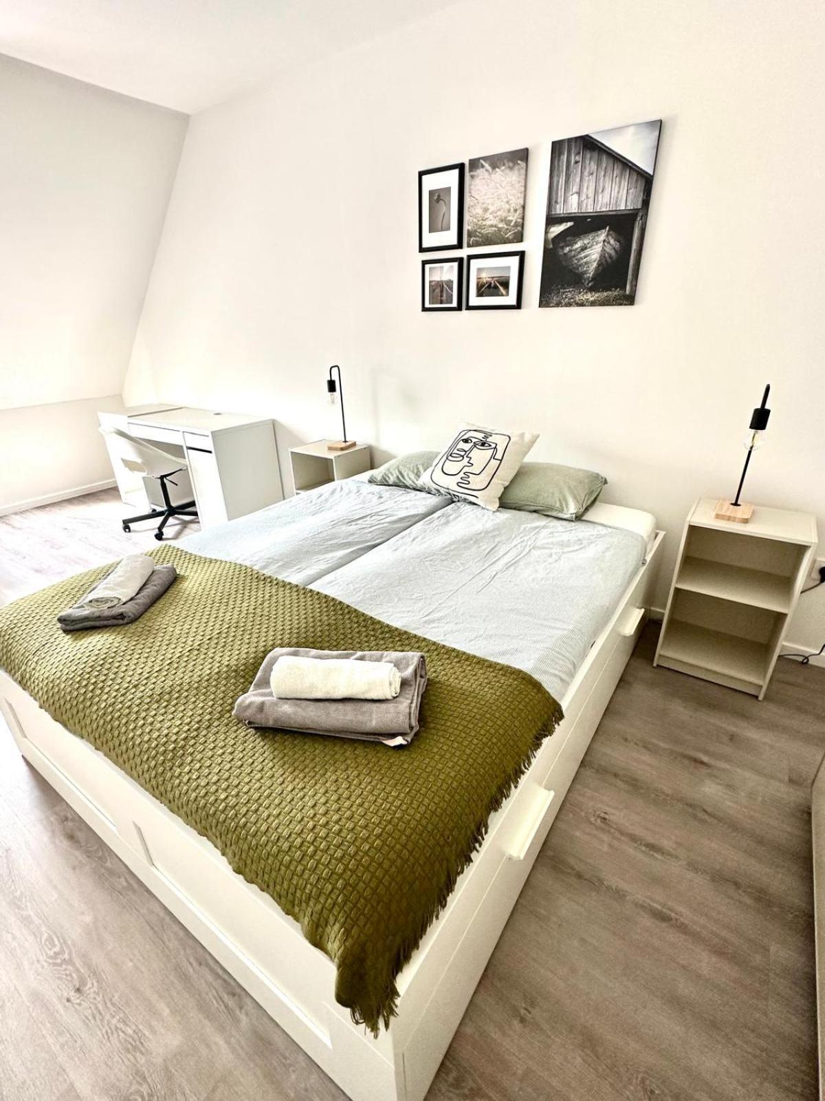 Palace Quarter 2 Peaceful Modern Central Top Floor Apartment 布达佩斯 外观 照片